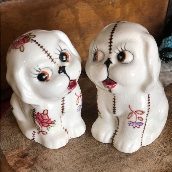 Cute Vintage Puppy Dog salt & pepper Shakers Floral Vtg S&P shaker set MCM Japan - Picture 9 of 11
